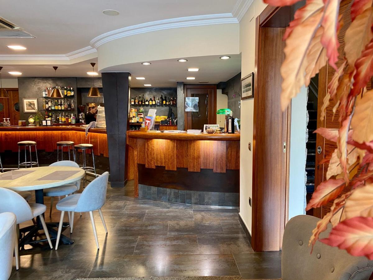 Hostal Bonavista Cervera  Dış mekan fotoğraf