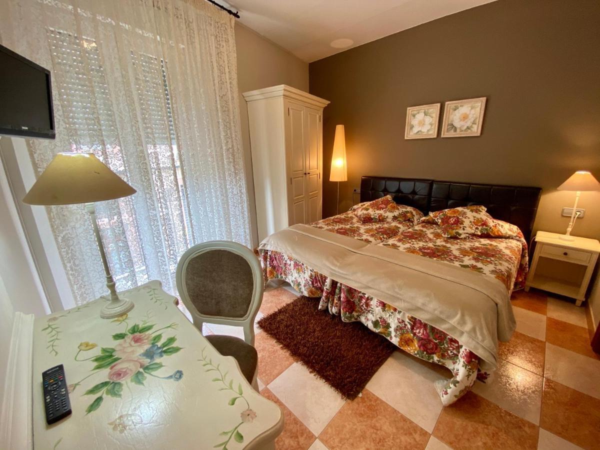 Hostal Bonavista Cervera  Dış mekan fotoğraf
